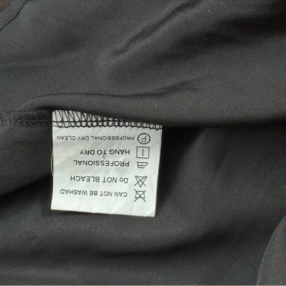 Chicwish Black and Gold Formal Dress - Picture 8 of 9